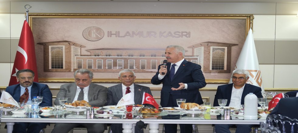 Siyasetçi ve İş İnsanı Ercan Çağ’ın Geleneksel İftar Programına Yoğun Katılım