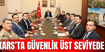 KARS’TA GÜVENLİK ÜST SEVİYEDE: VALİ ZİYA POLAT BAŞKANLIĞINDA KRİTİK ASAYİŞ TOPLANTISI YAPILDI