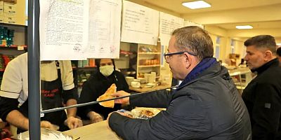 Vali Polat Gençlerle İftar Yaptı 