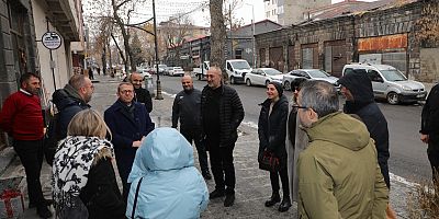 VALİ ZİYA POLAT’TAN TATİLCİLERE VE GÜVENLİK GÜÇLERİNE TEŞEKKÜR