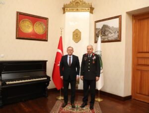 Tümgeneral Şakir Uslu’dan Kars Valisi Ziya Polat’a Kritik Ziyaret