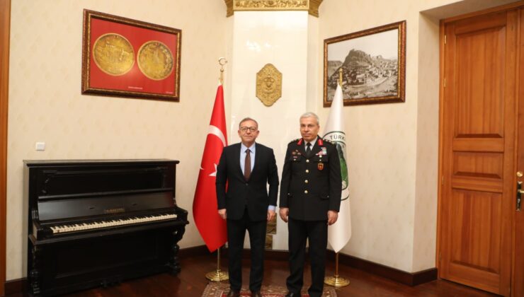 Tümgeneral Şakir Uslu’dan Kars Valisi Ziya Polat’a Kritik Ziyaret